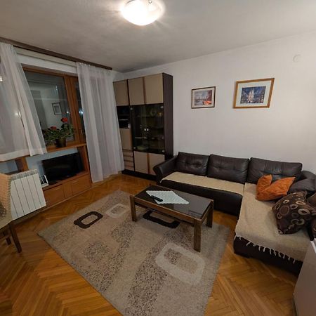 Stan Uzice Apartment Exterior foto